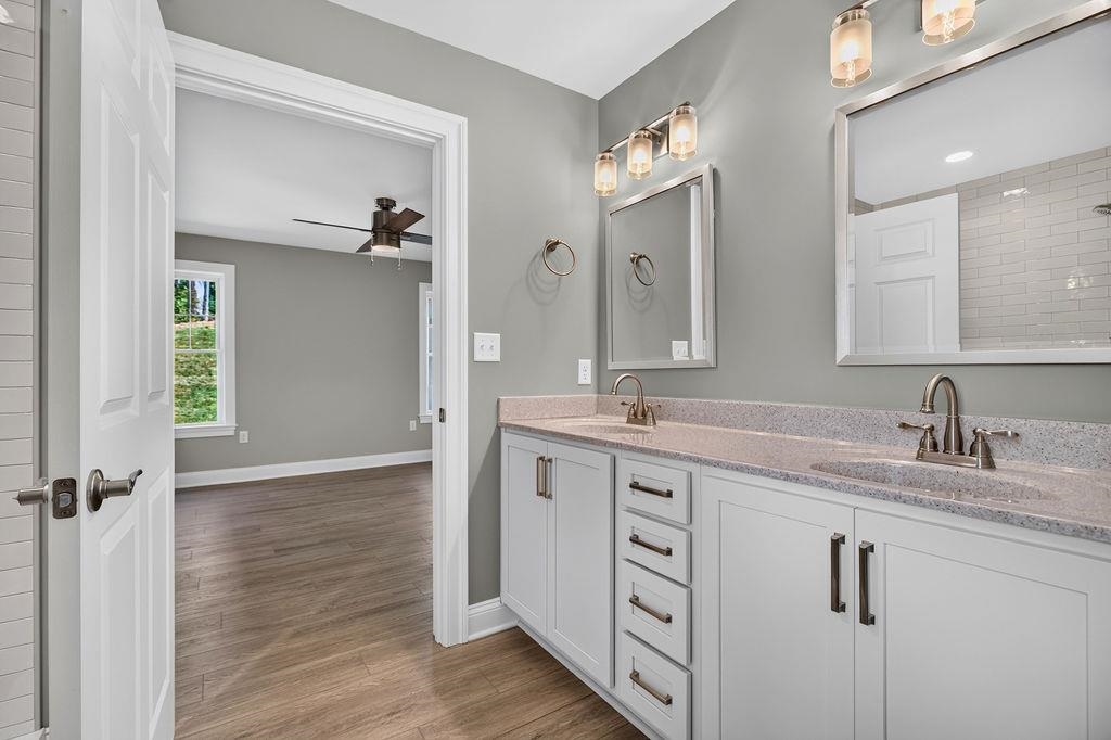241 LINDBURGH DR