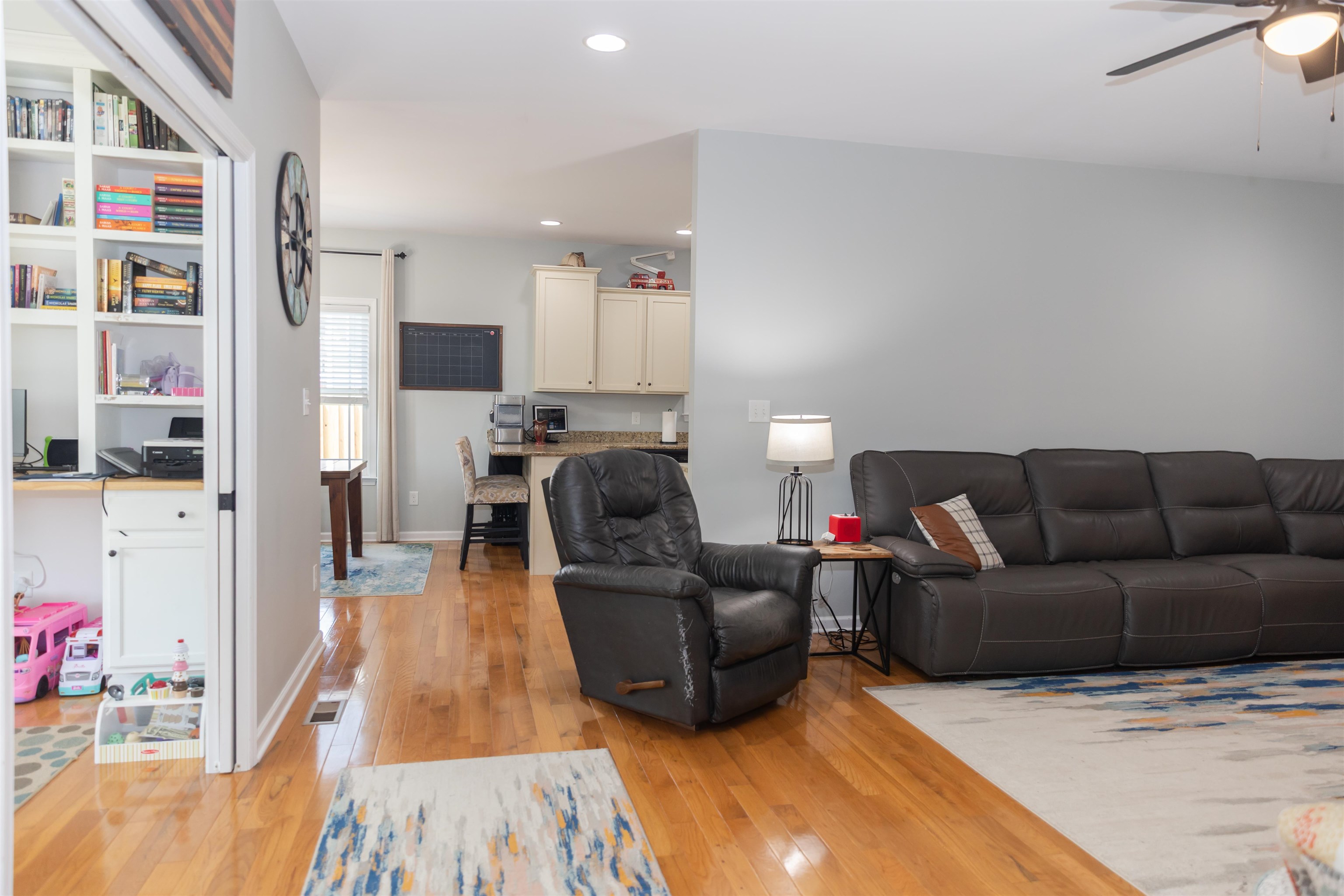 36 HULL HILLS LN