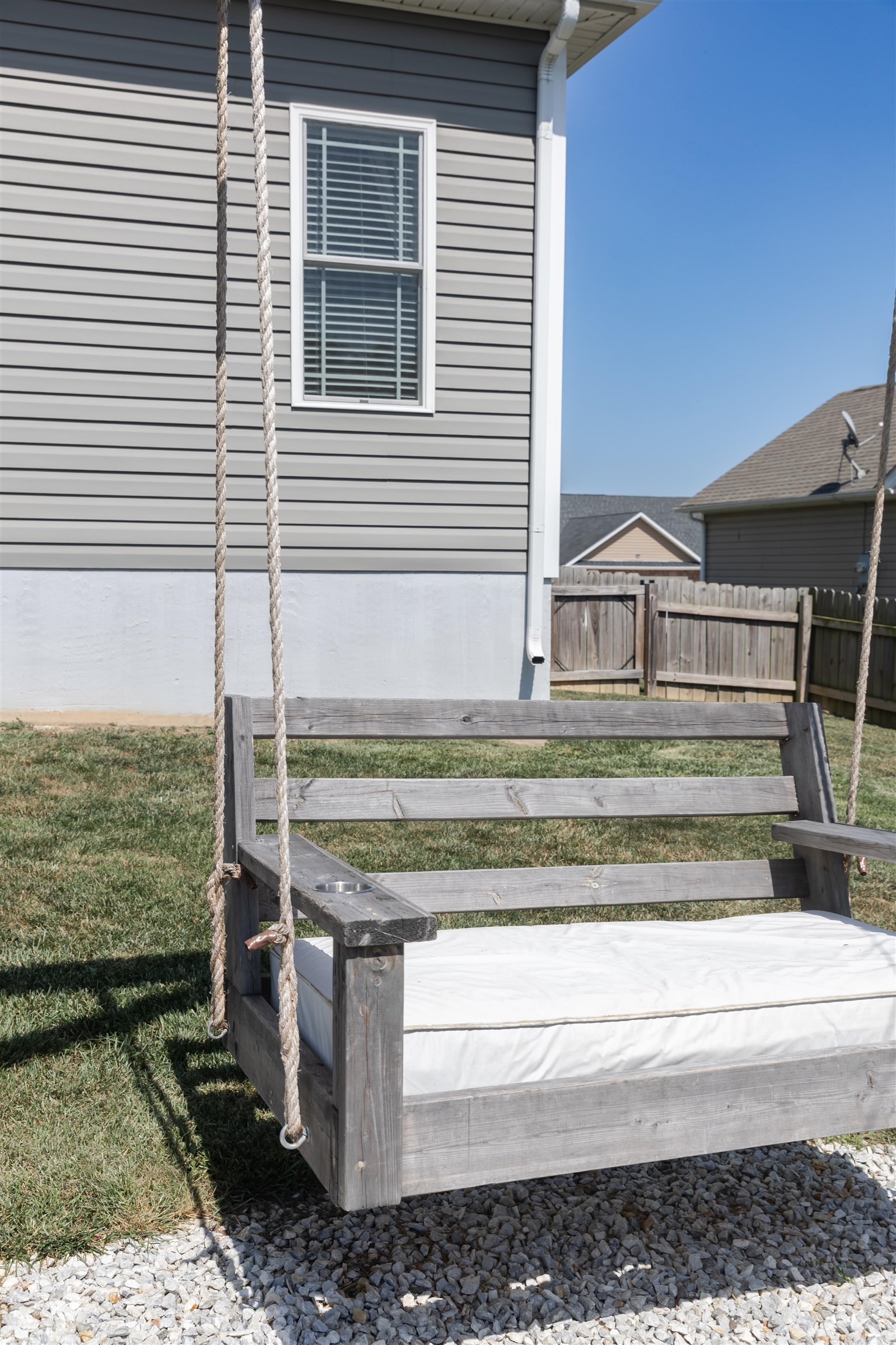 36 HULL HILLS LN