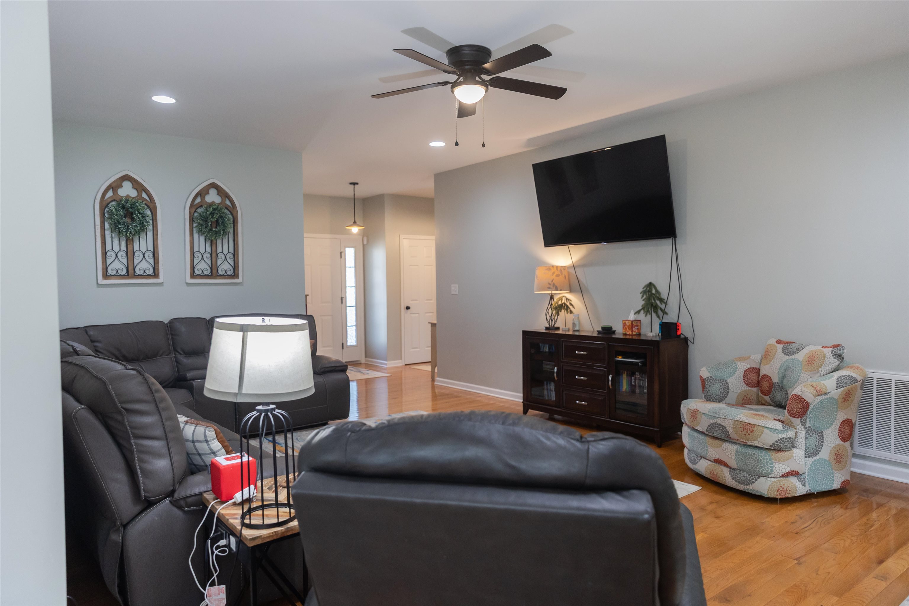 36 HULL HILLS LN