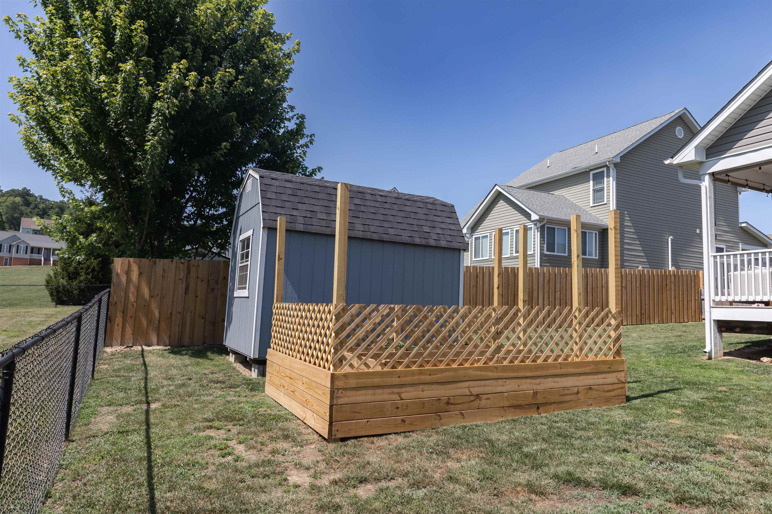 36 HULL HILLS LN
