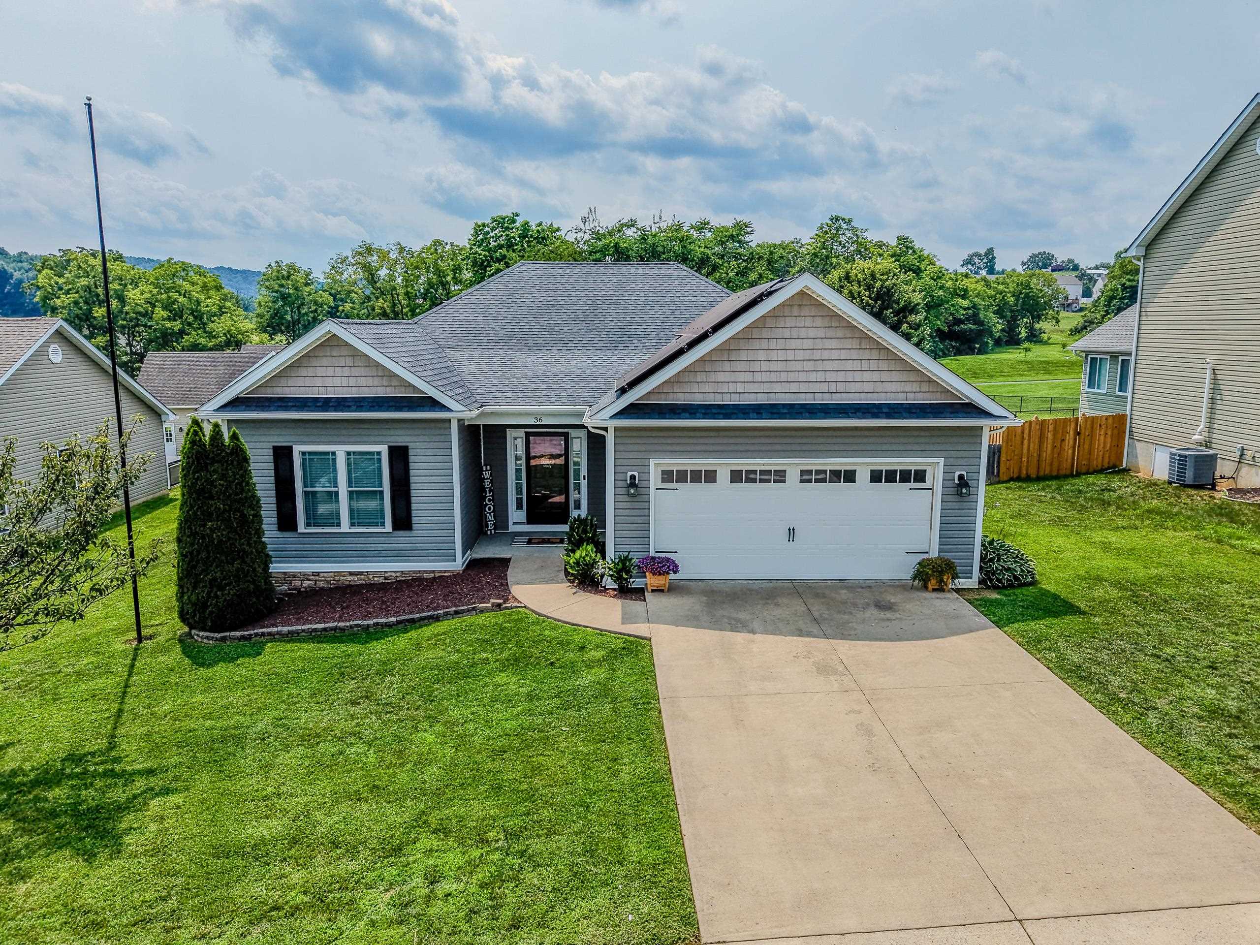 36 HULL HILLS LN