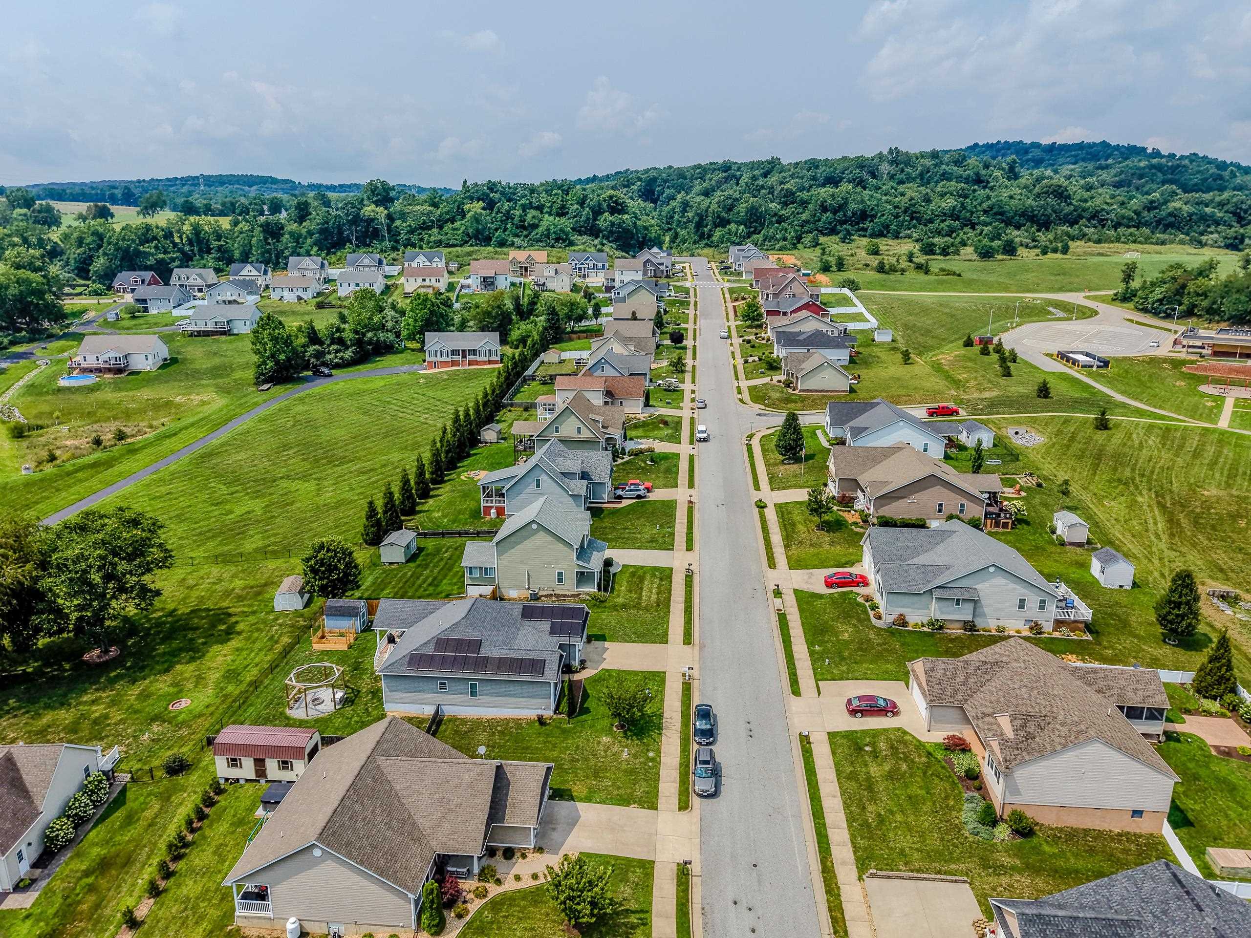 36 HULL HILLS LN