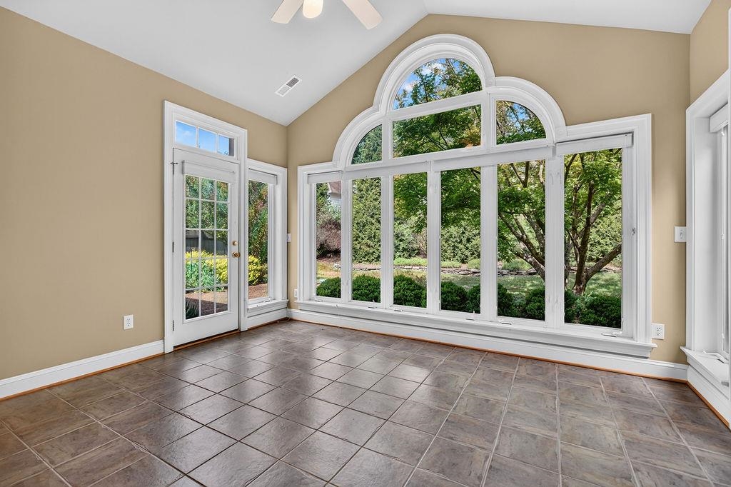 1317 STONEGATE CT