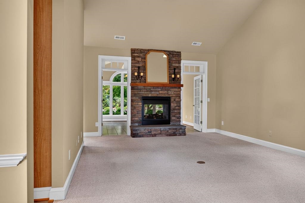 1317 STONEGATE CT