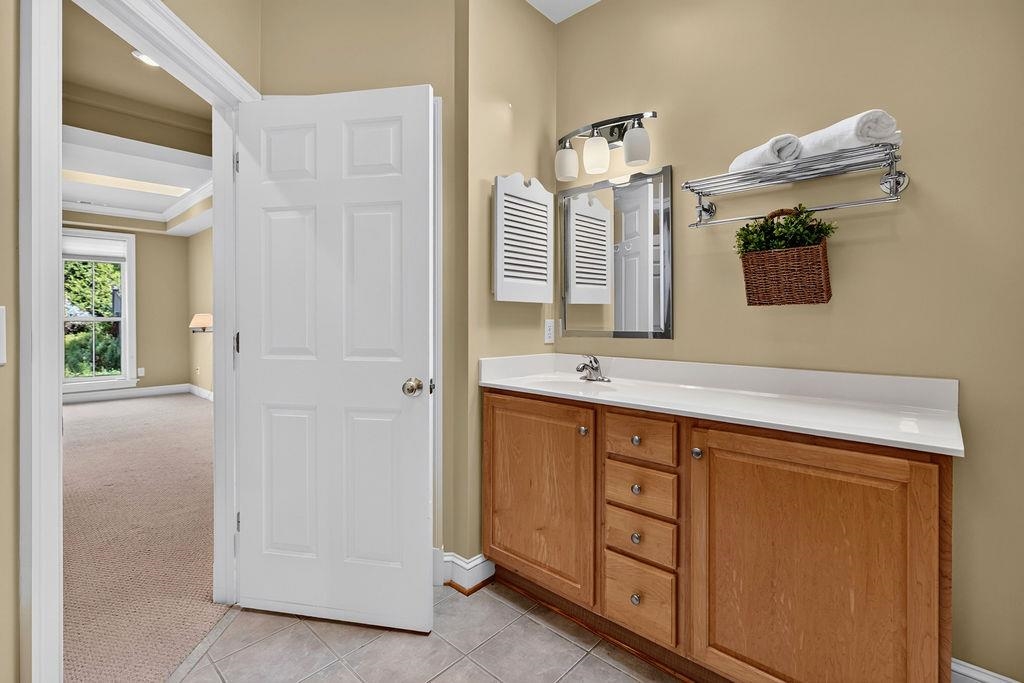 1317 STONEGATE CT