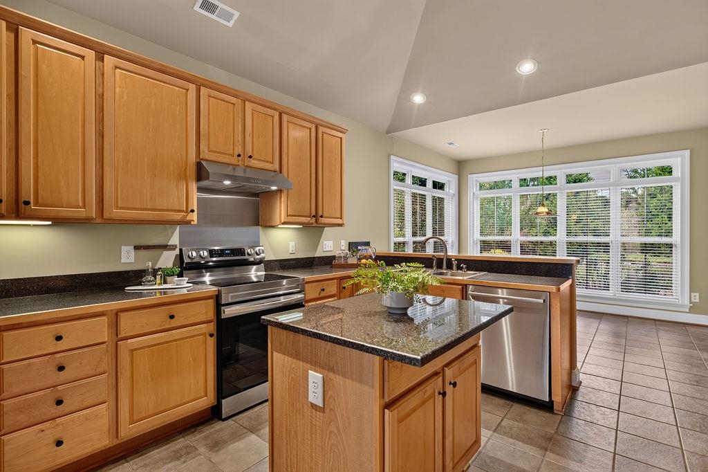 1317 STONEGATE CT