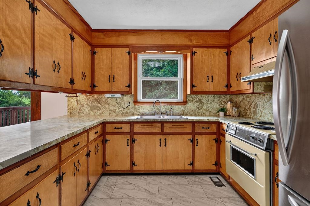 9471 PORT REPUBLIC RD