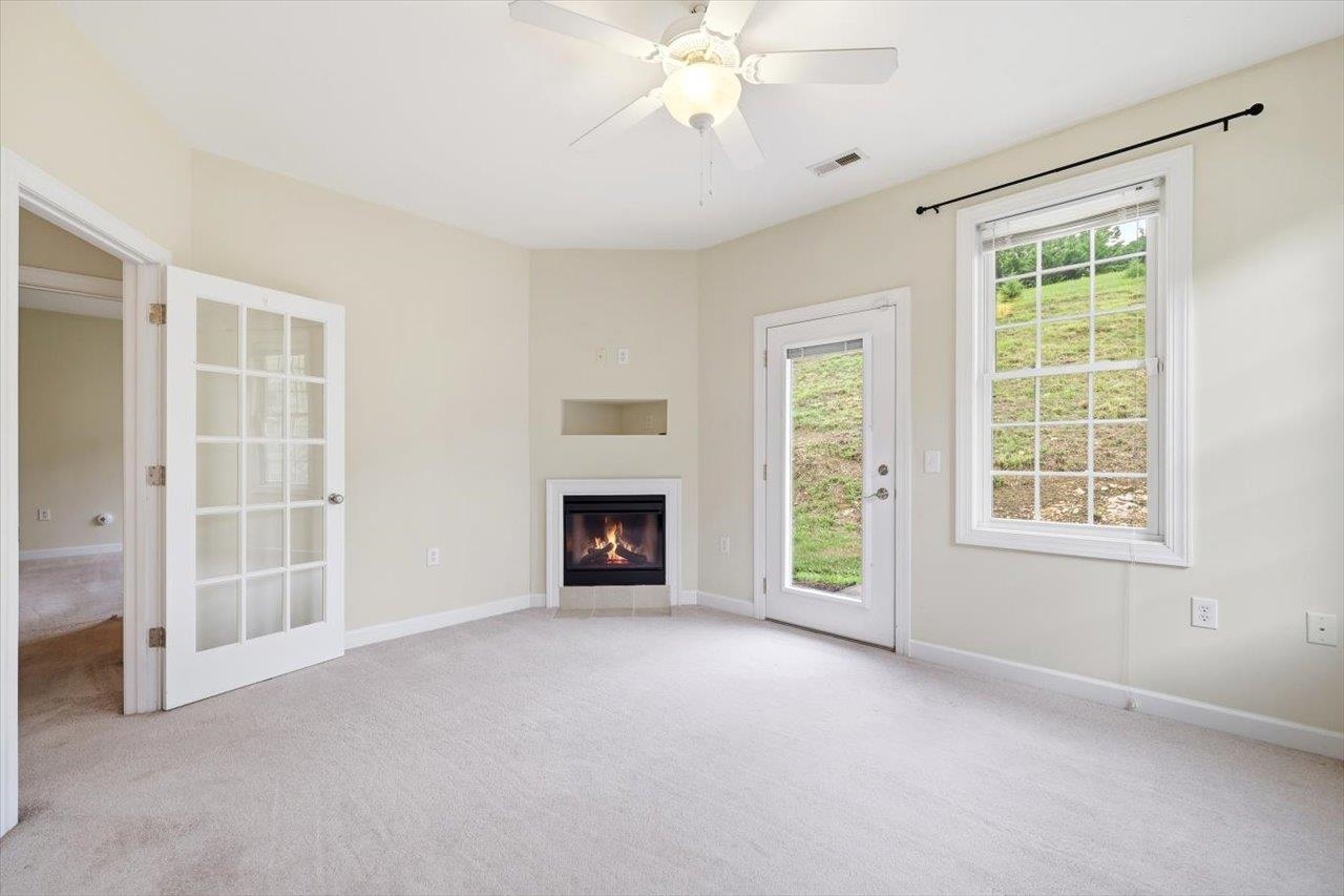 26 WINDGATE CIR Unit: 104