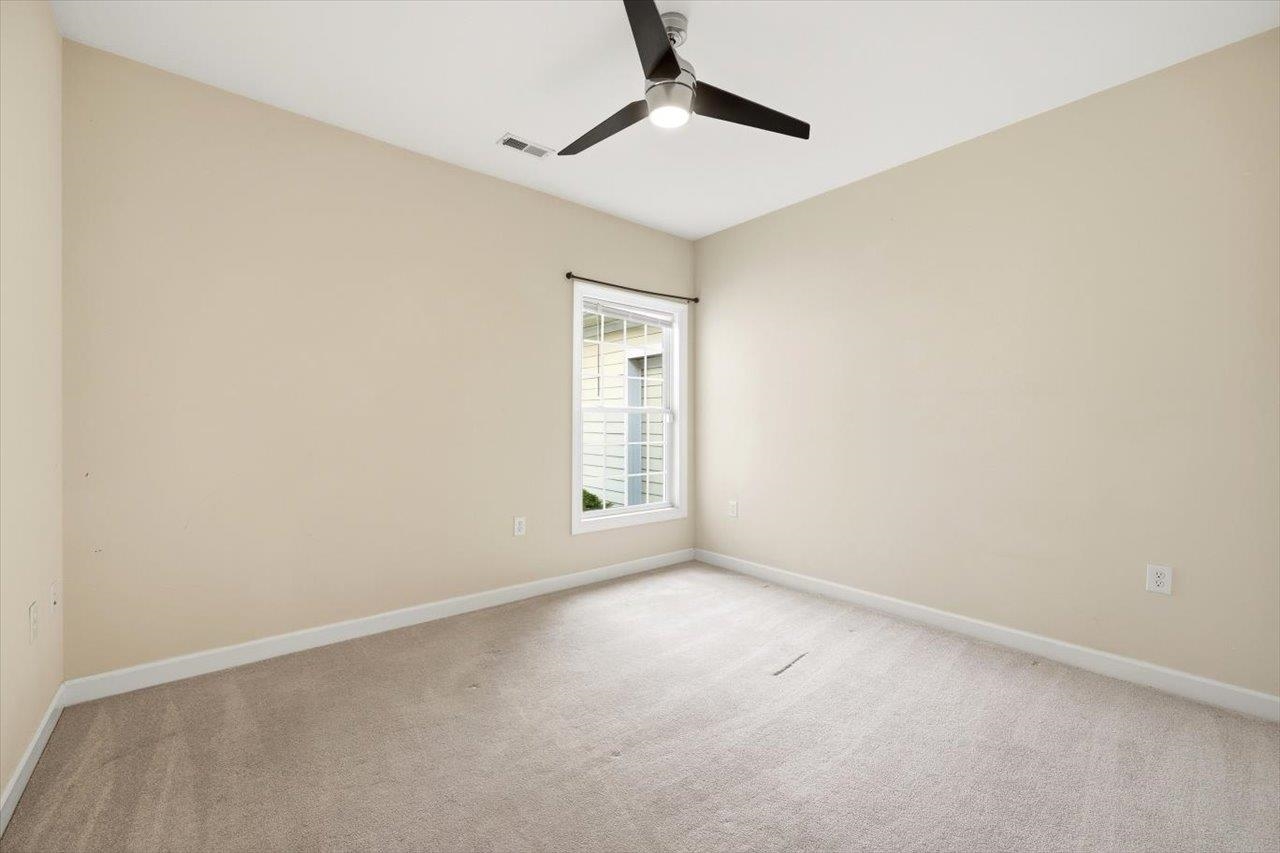 26 WINDGATE CIR Unit: 104