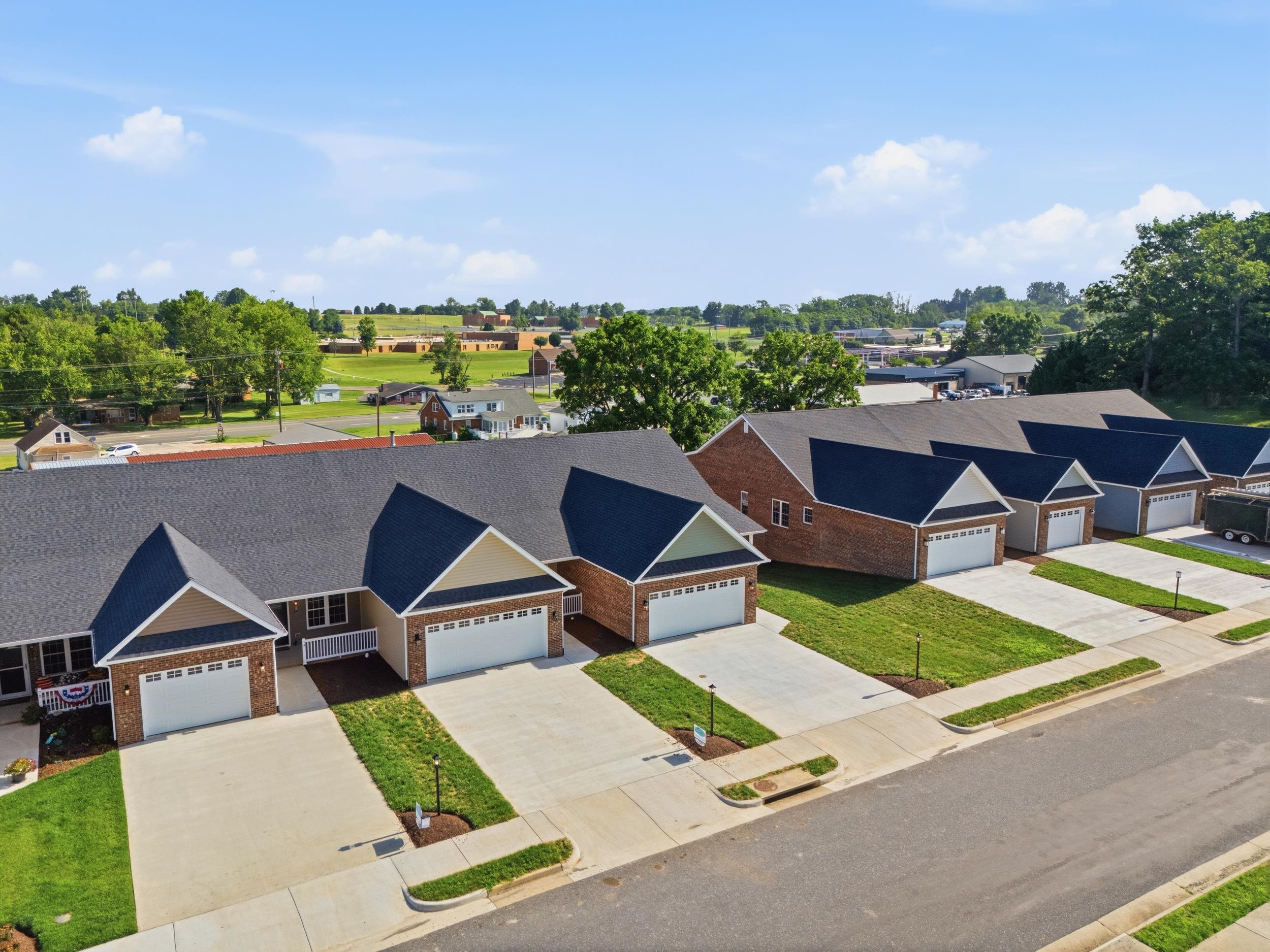 78 FOSSIL DR