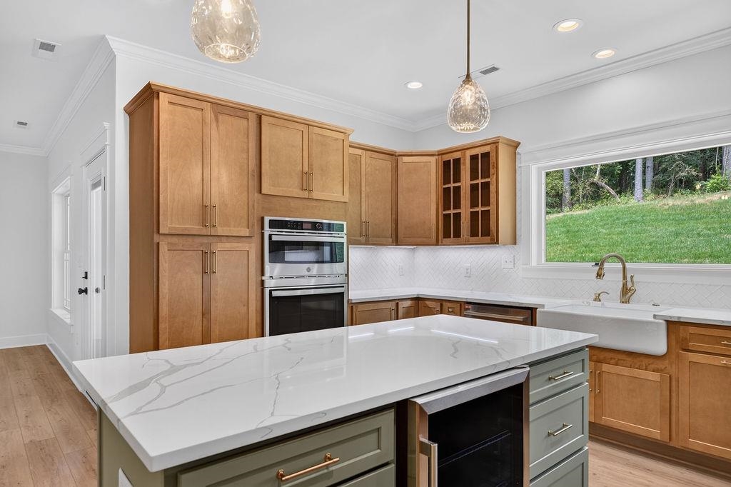 235 LINDBURGH DR