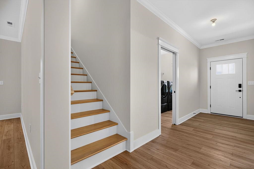 235 LINDBURGH DR