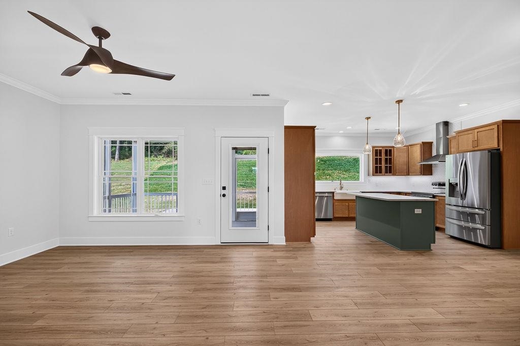 235 LINDBURGH DR