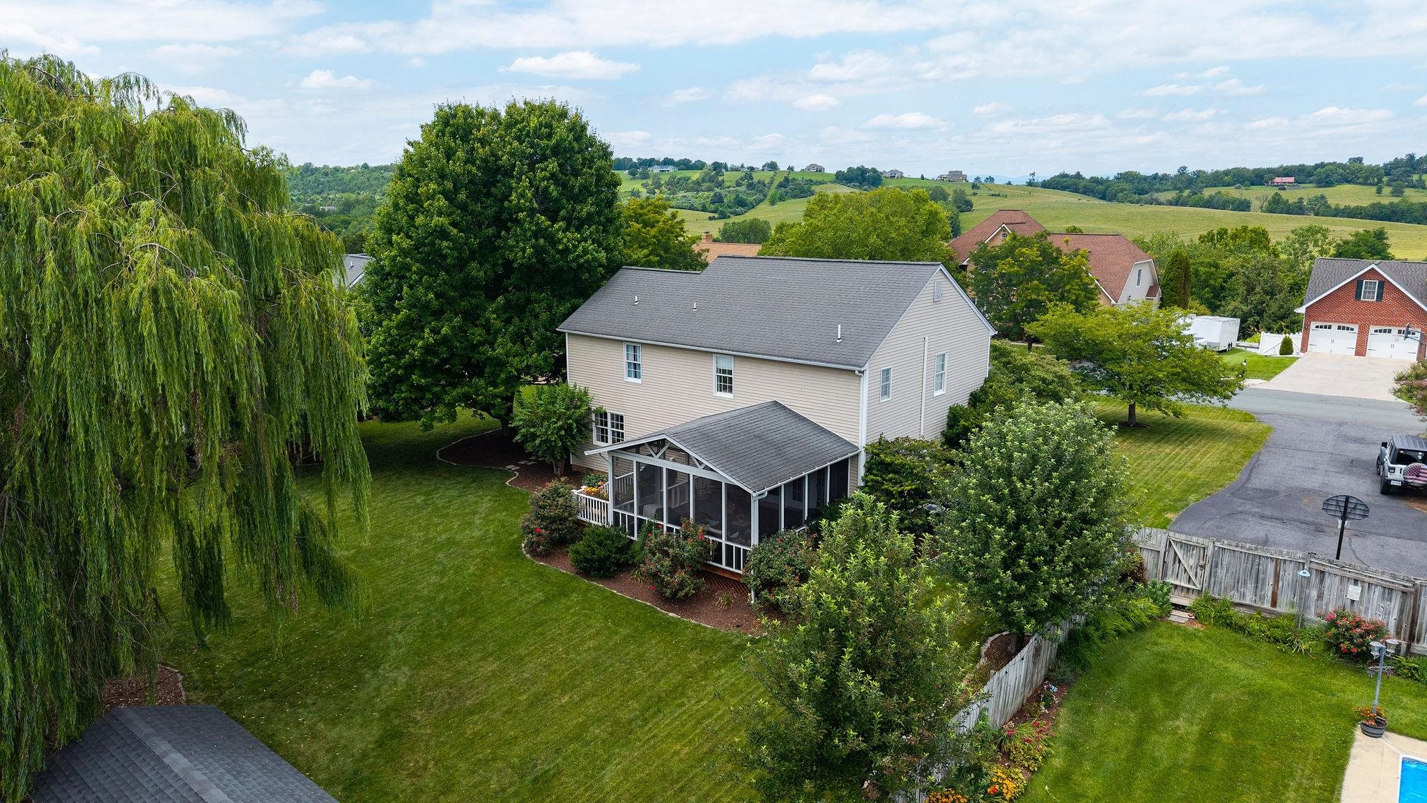 69 EMERALD HILL DR