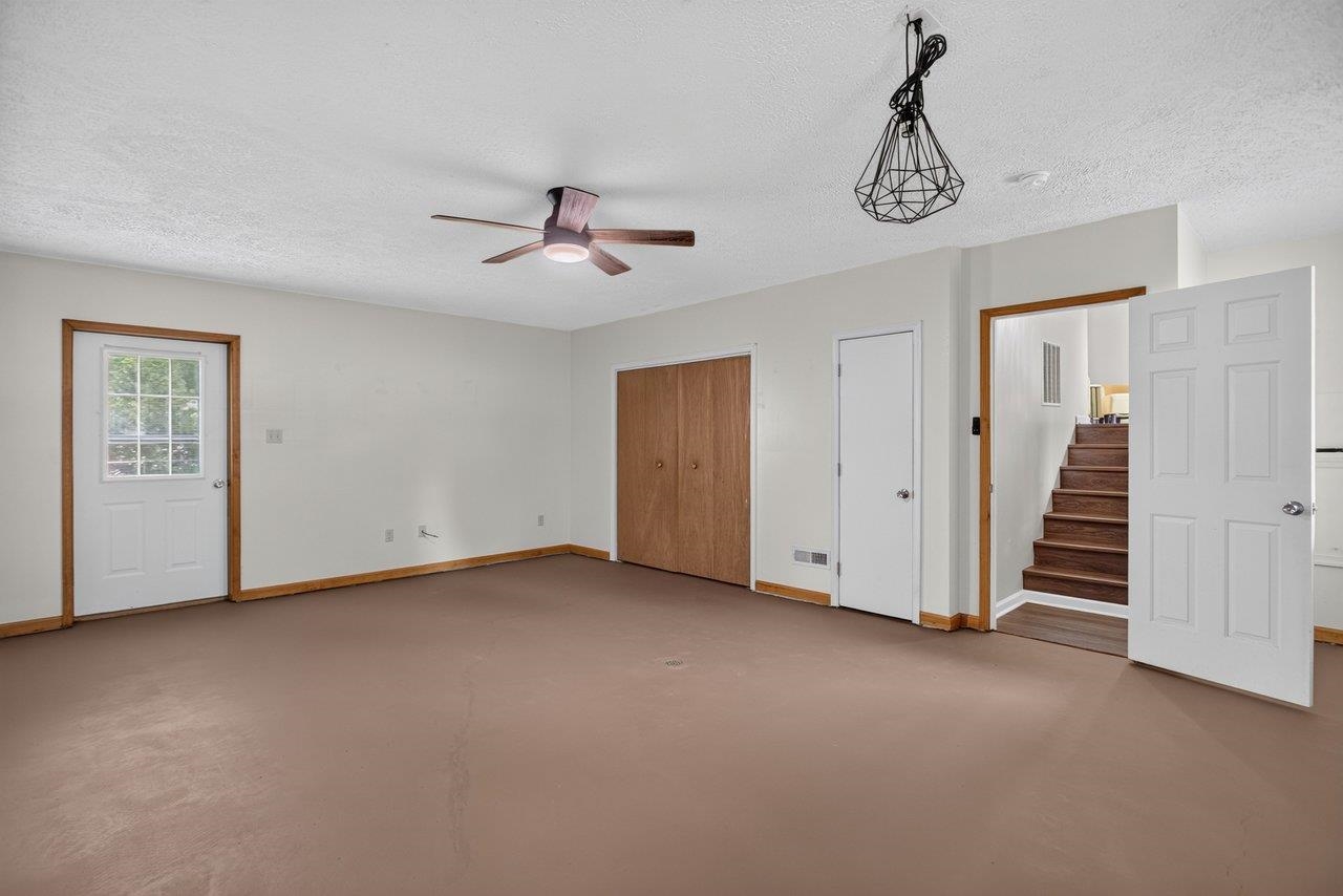 14 KINGSTON CT
