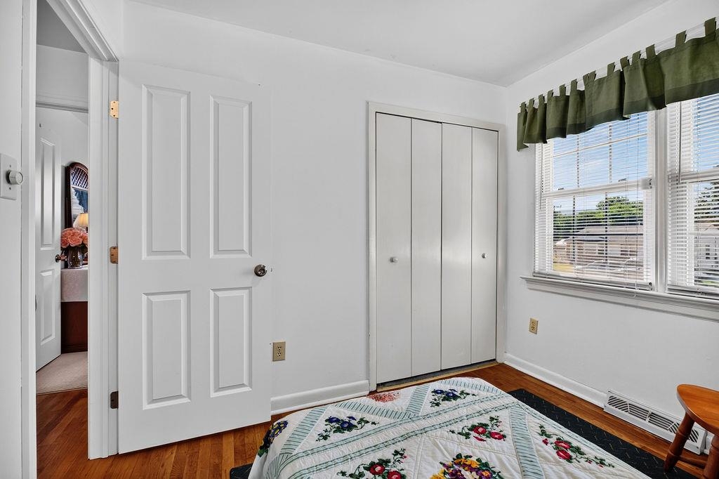 131 EDWARD AVE