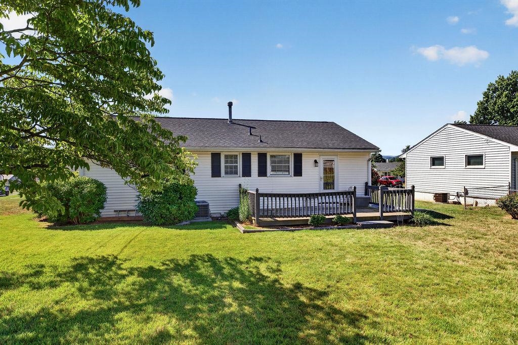 131 EDWARD AVE
