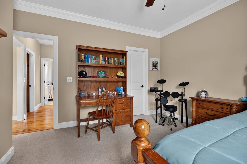 204 JOCELYN LN