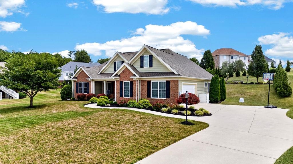 204 JOCELYN LN