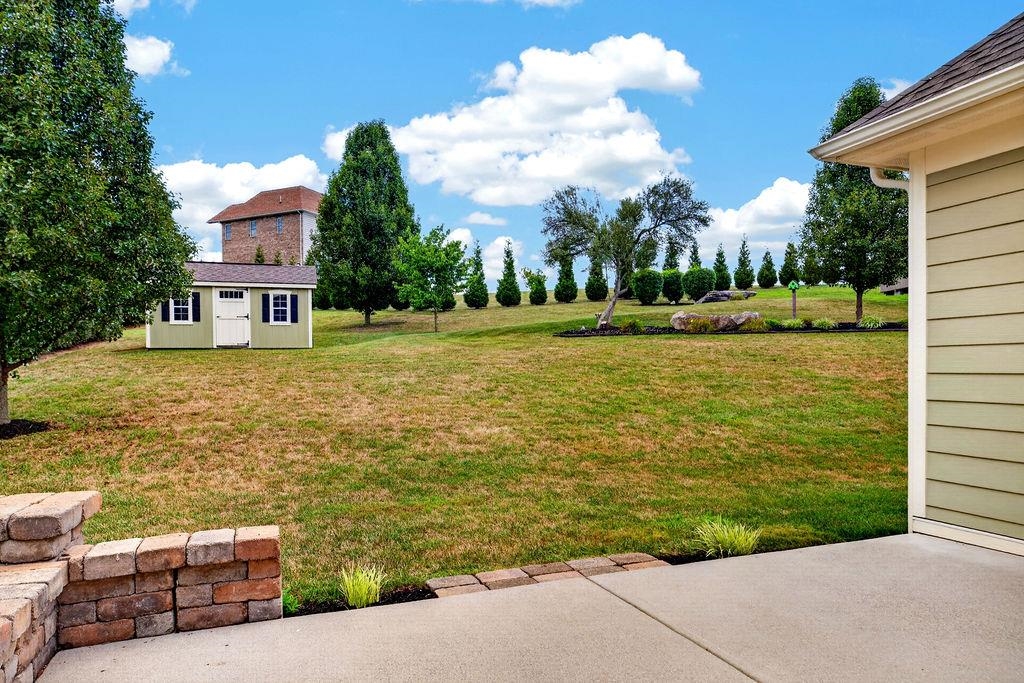 204 JOCELYN LN