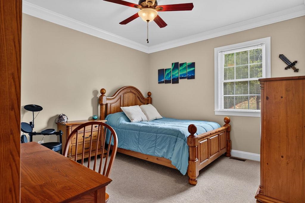 204 JOCELYN LN