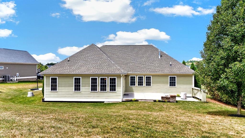 204 JOCELYN LN