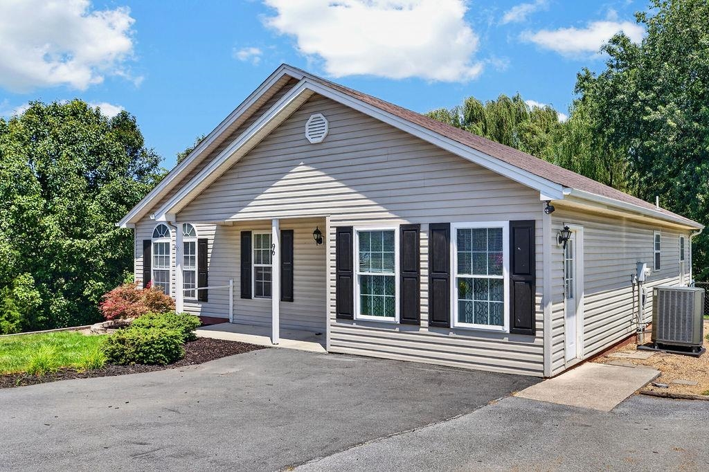 96 SOMERSET DR