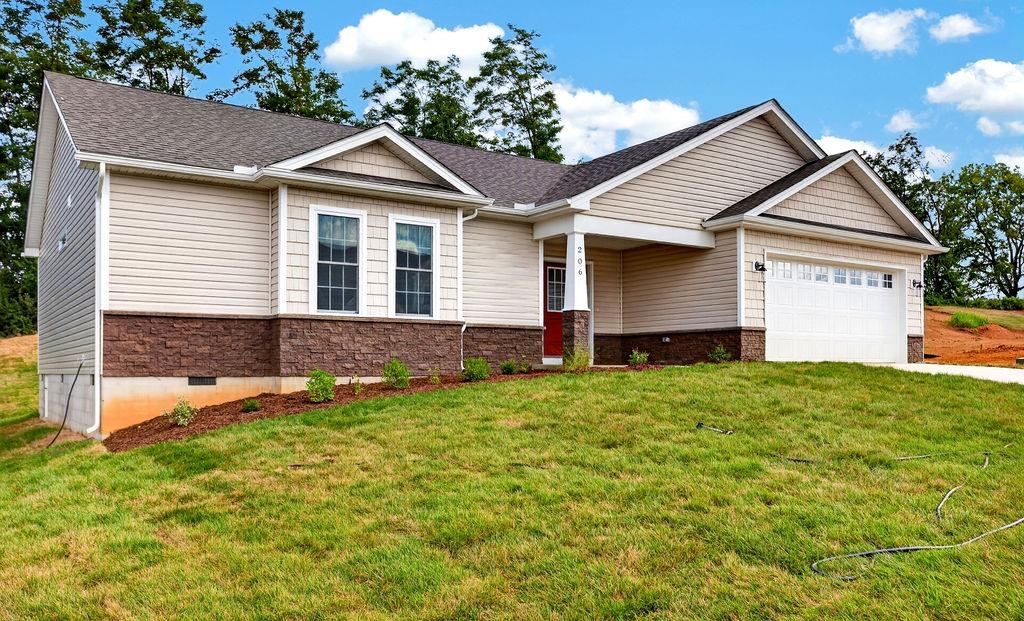206 LANGLEY DR