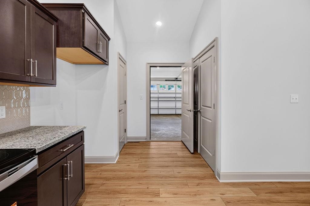 206 LANGLEY DR