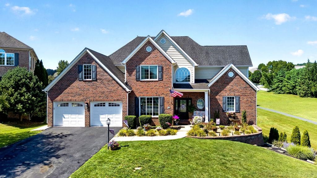61 MEADOW GLEN DR