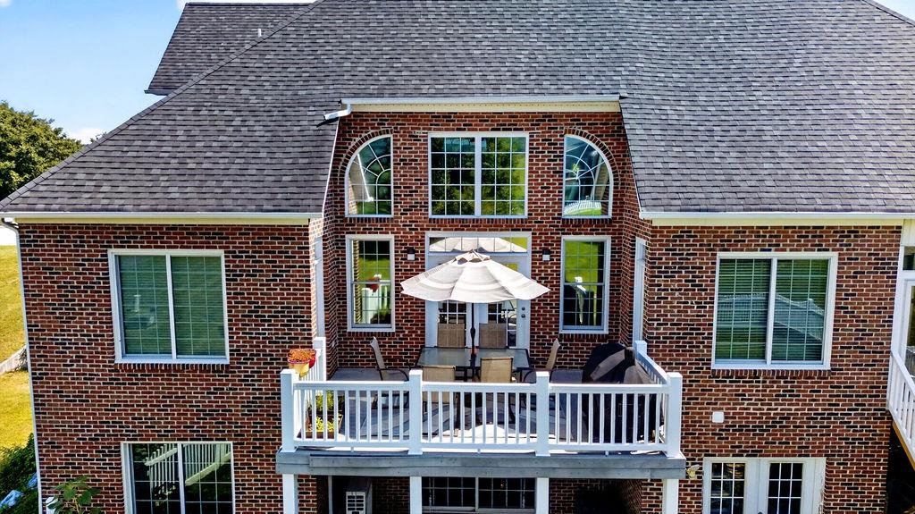61 MEADOW GLEN DR