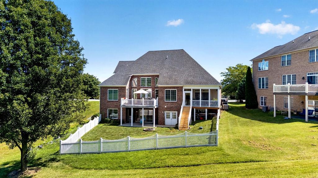 61 MEADOW GLEN DR