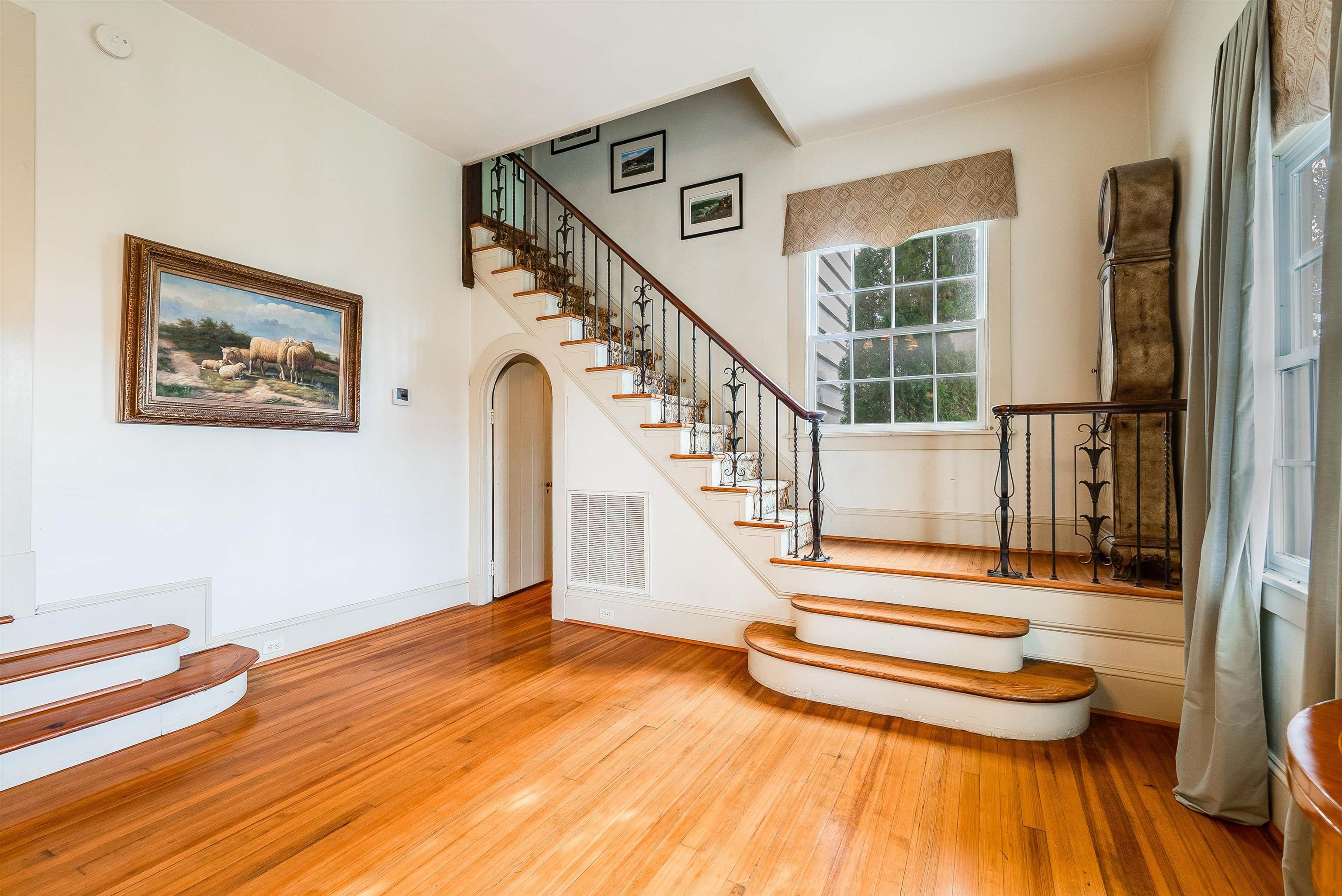 1068 SHEEP MEADOW RD