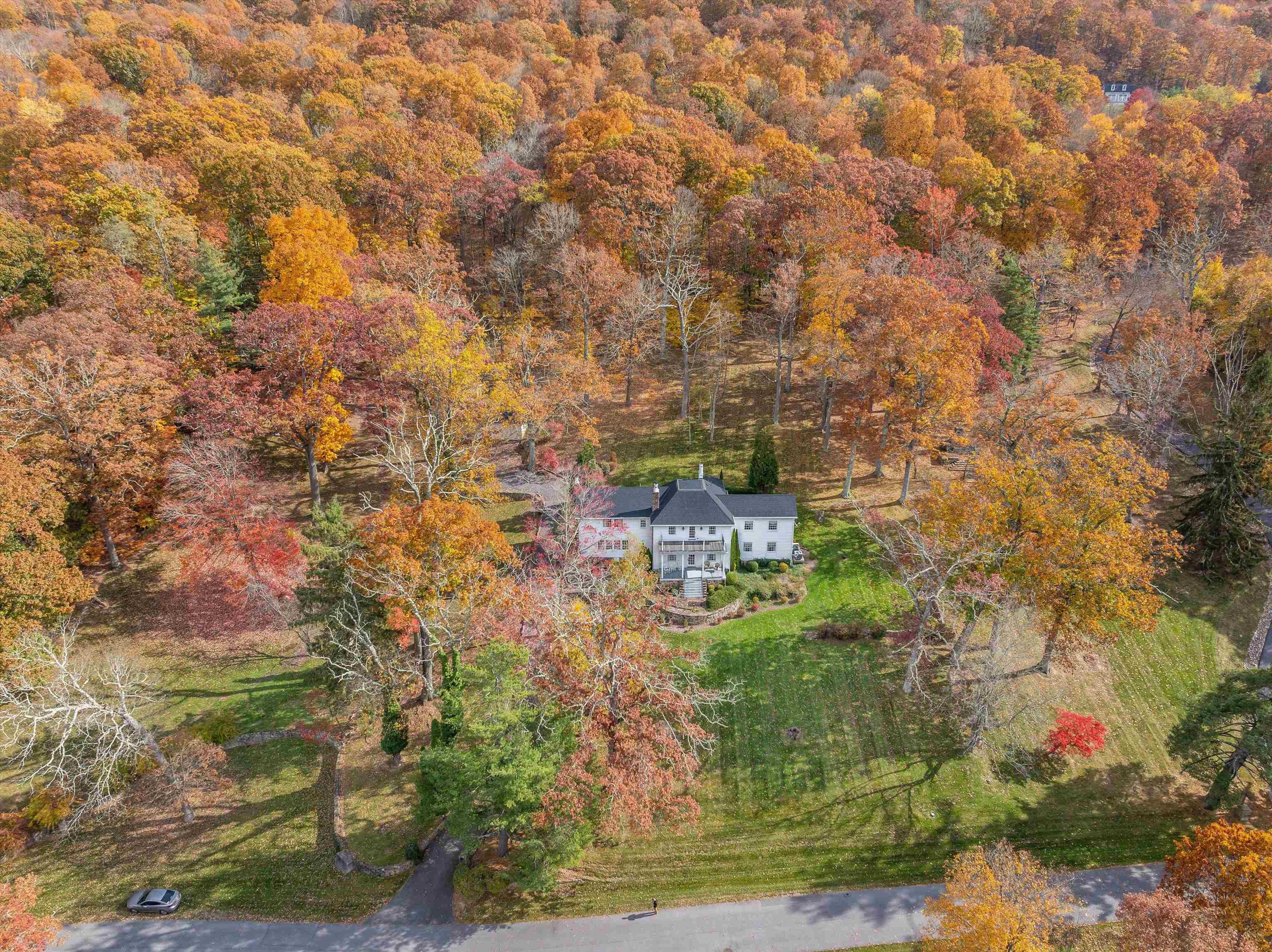 1068 SHEEP MEADOW RD