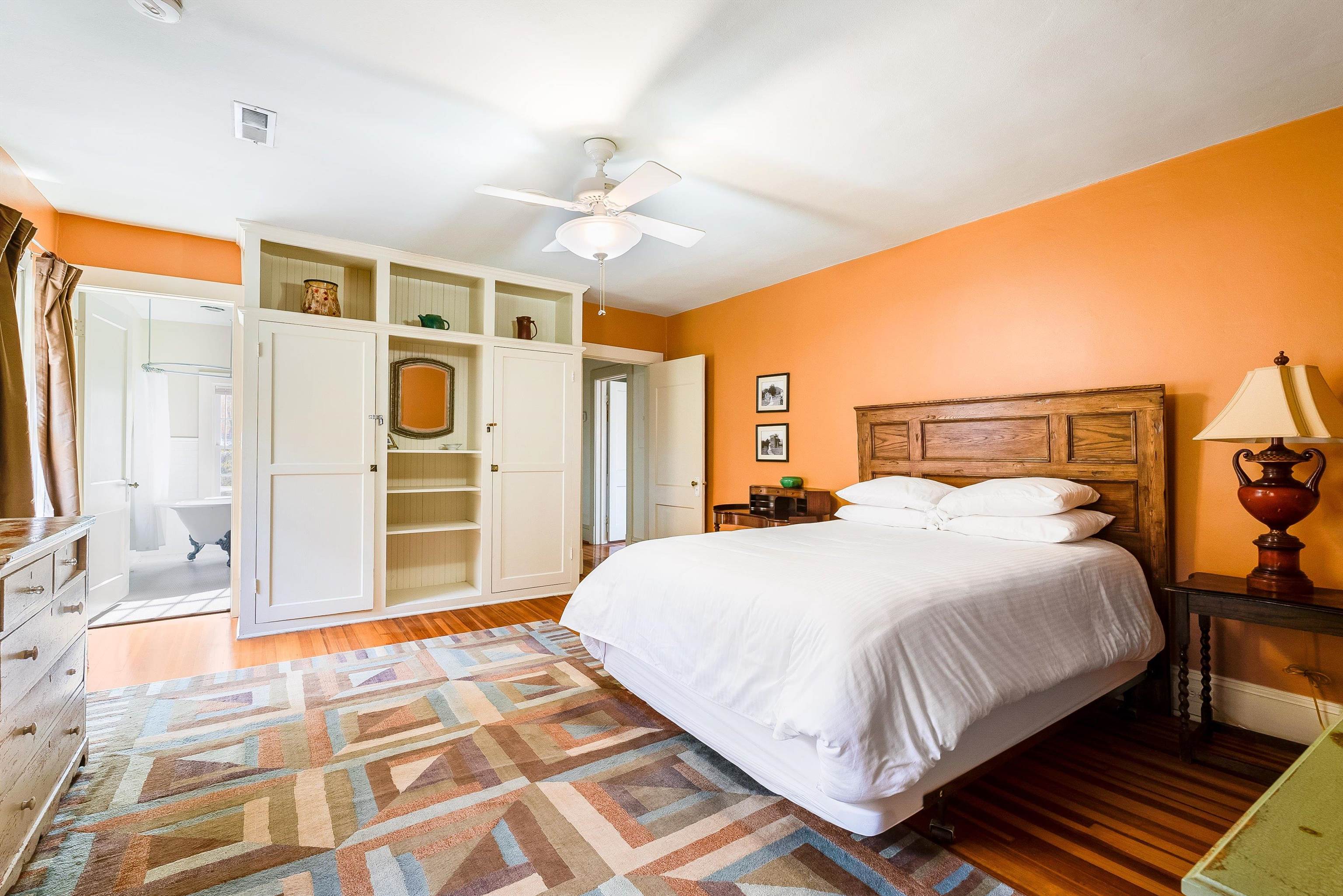 1068 SHEEP MEADOW RD
