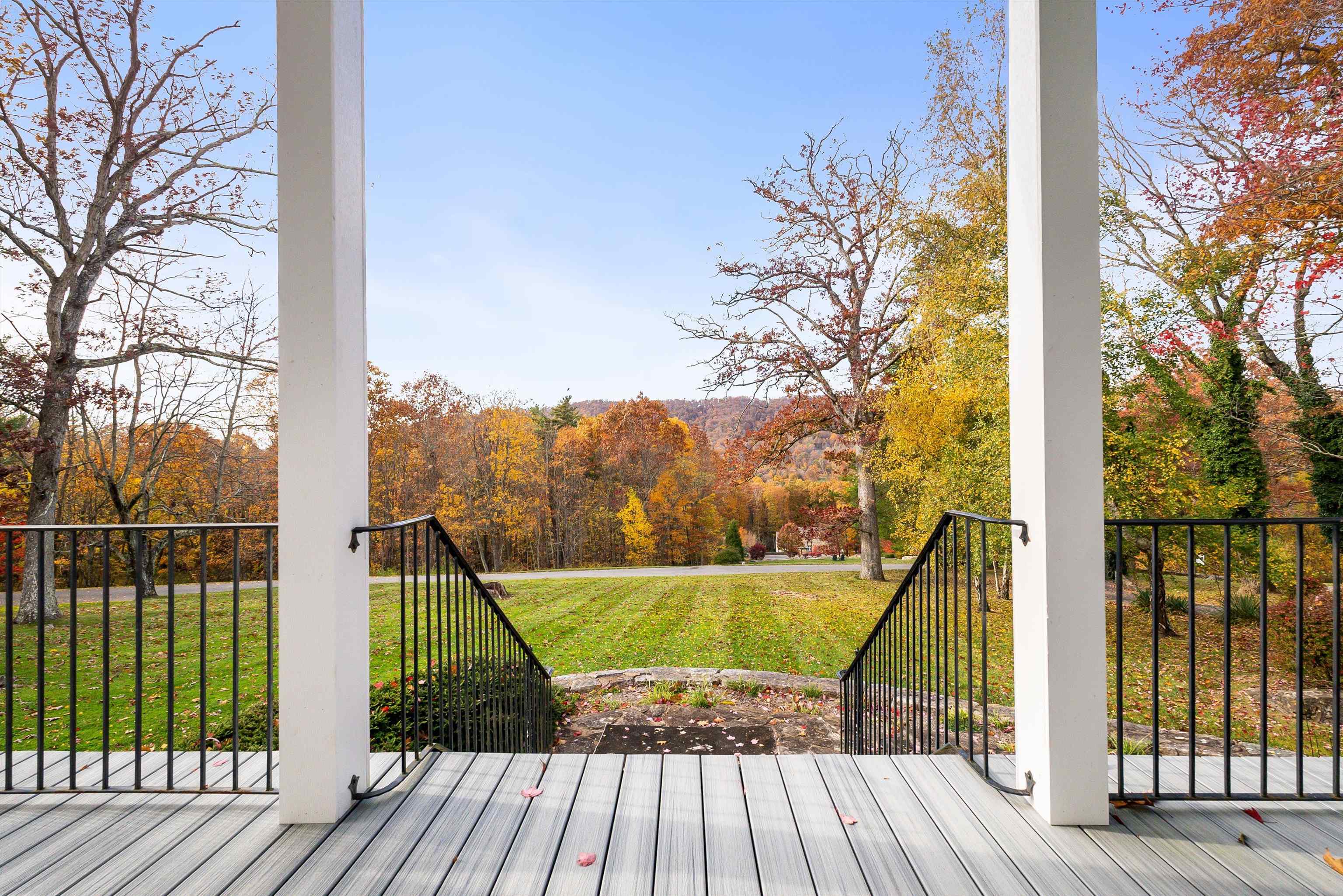 1068 SHEEP MEADOW RD