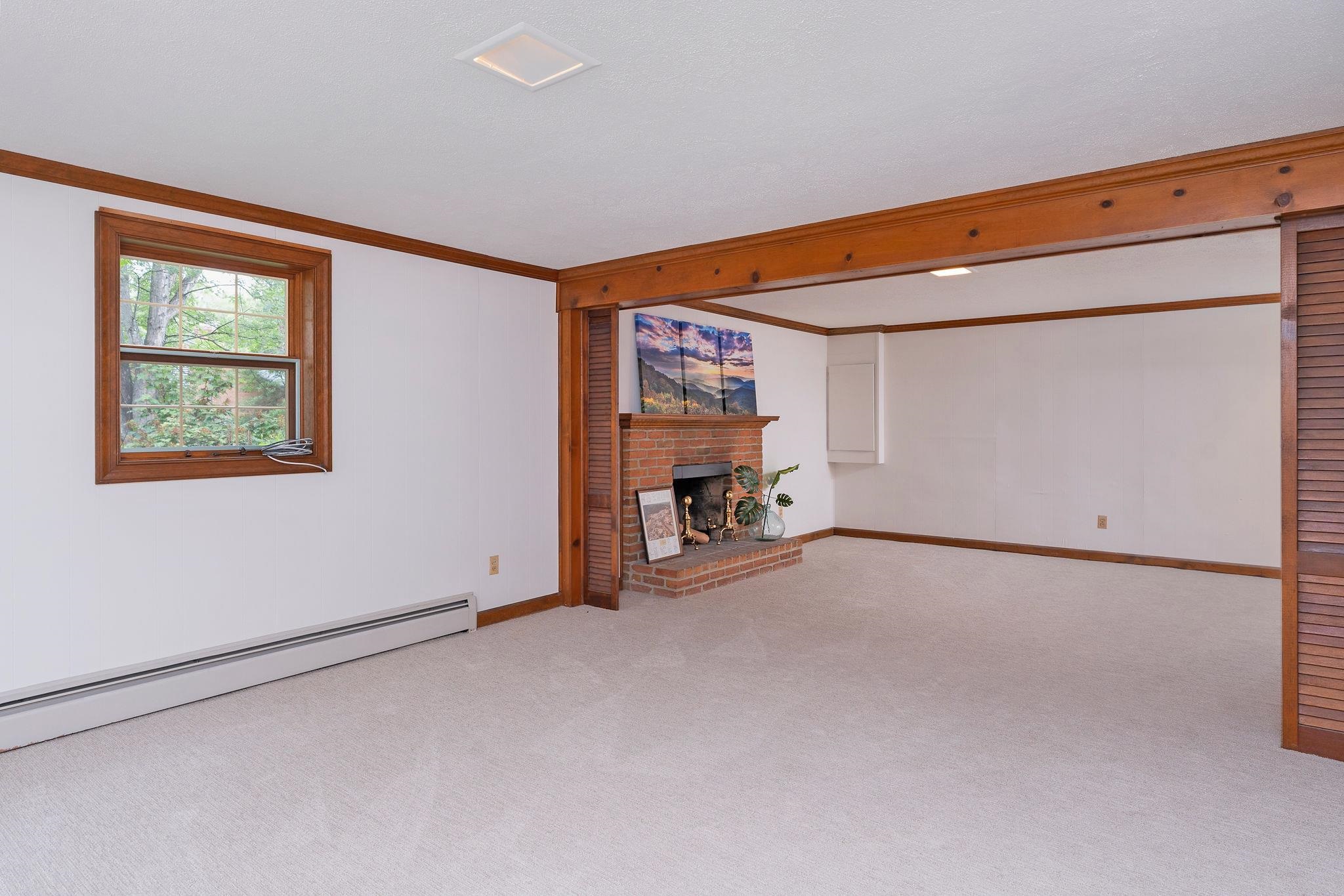 900 FAIRWAY DR