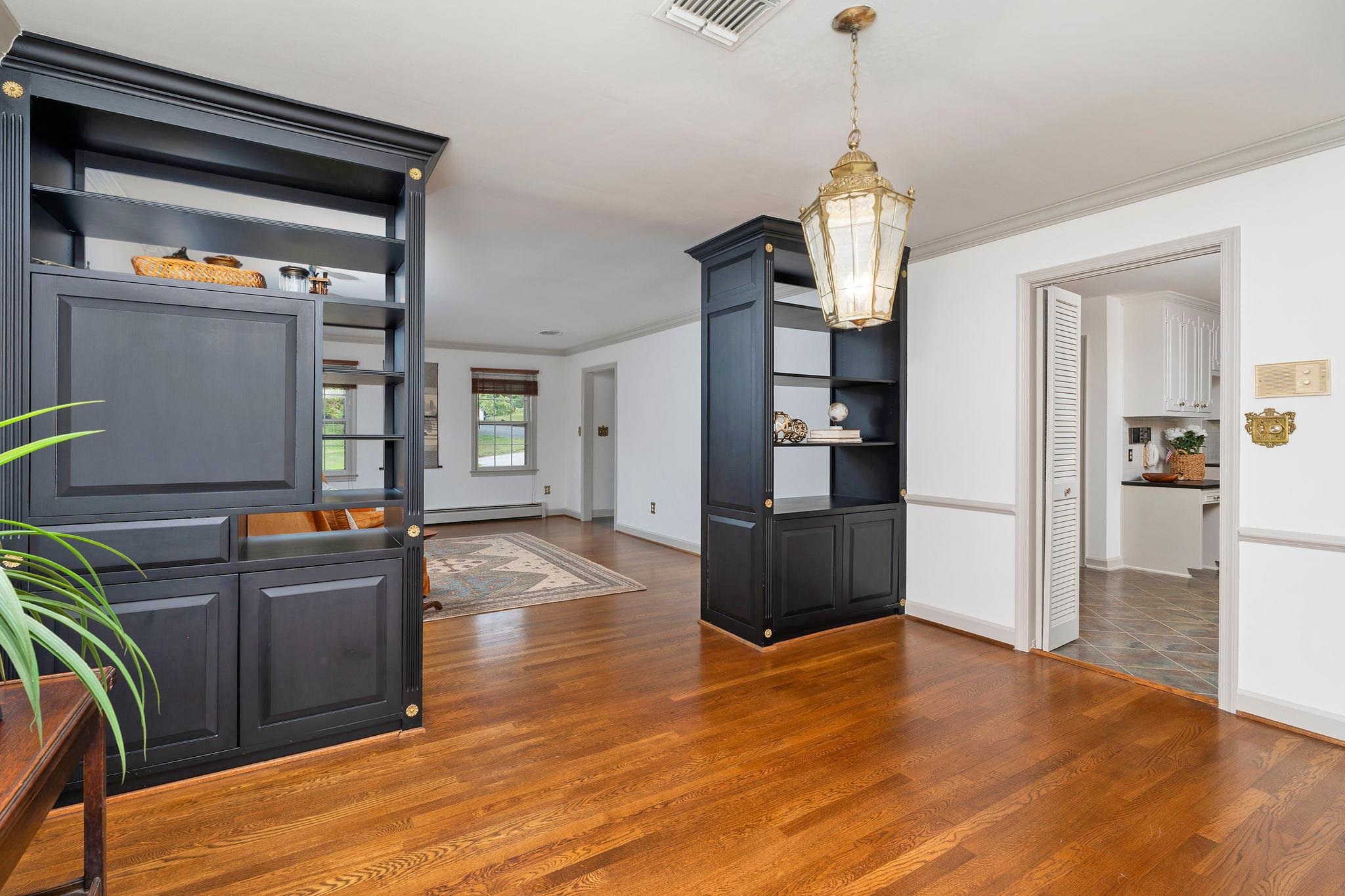 900 FAIRWAY DR