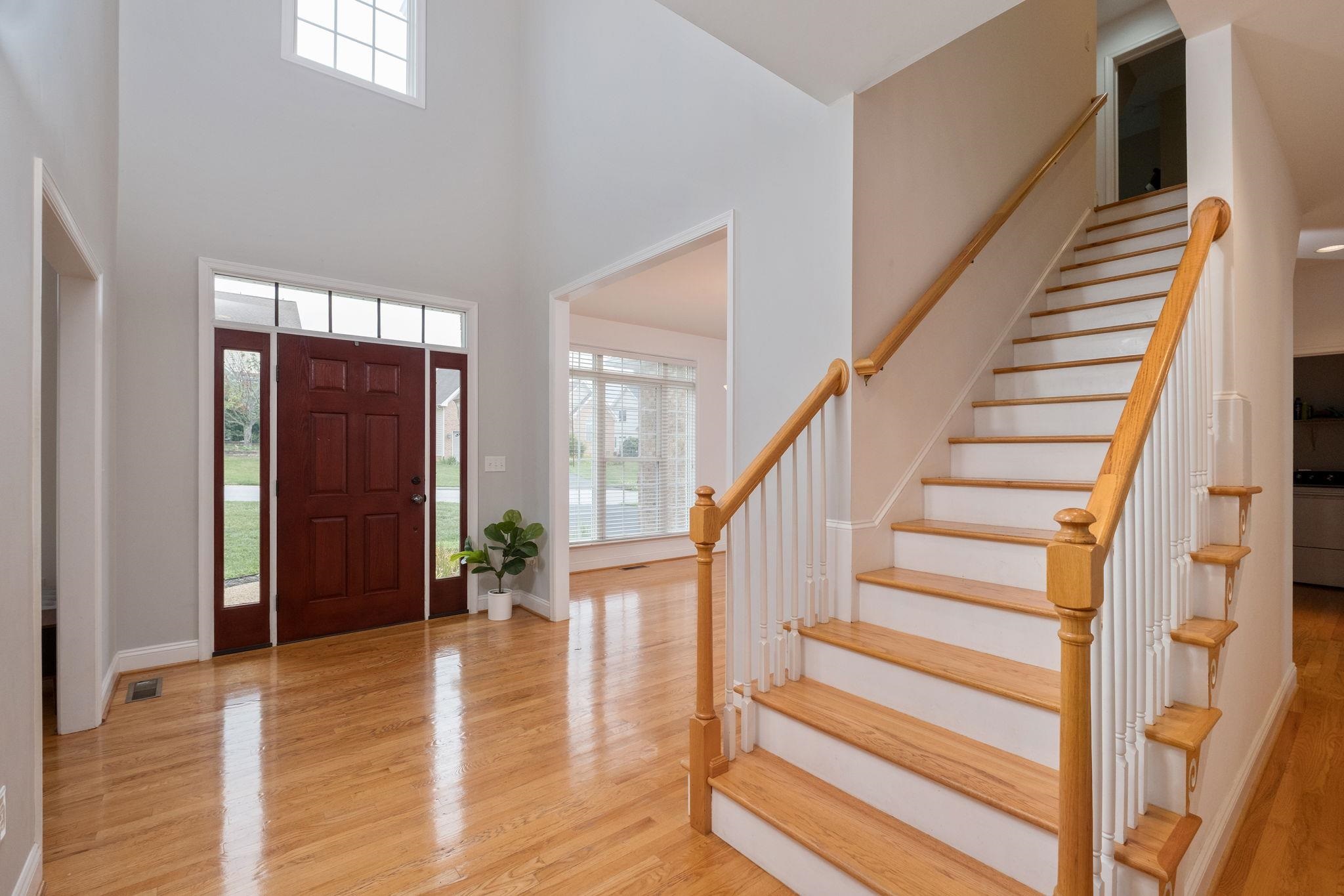 125 SHAWN CIR