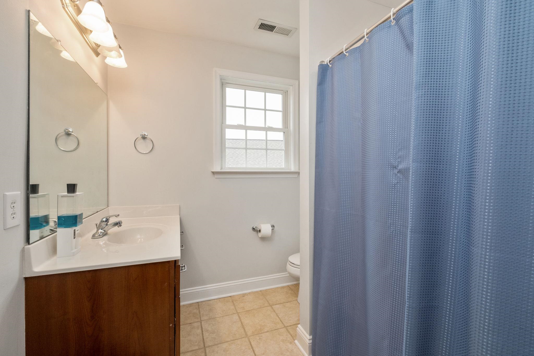125 SHAWN CIR