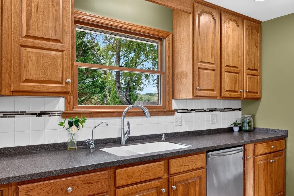 1446 ROCKFISH RD