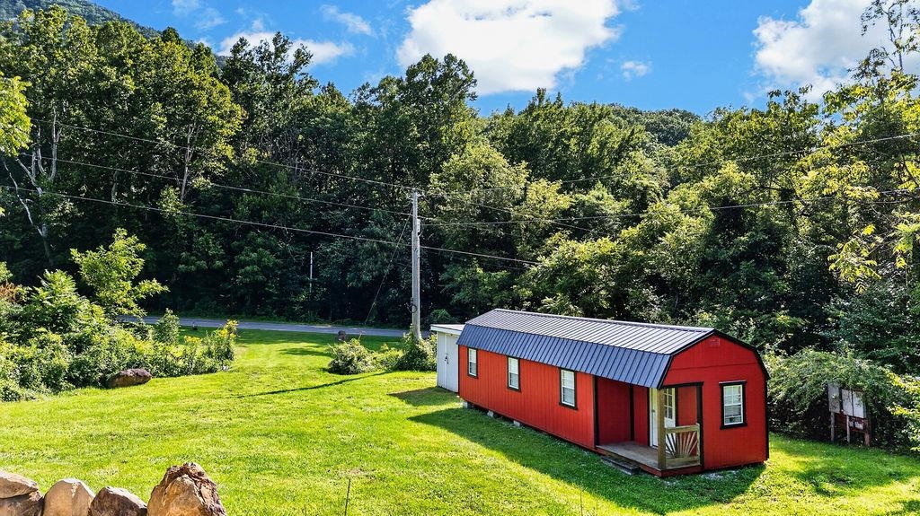 47 ROOSTER RIDGE RD