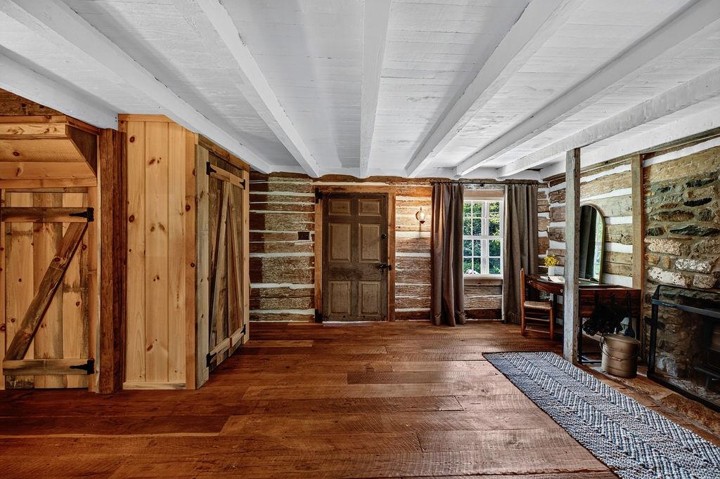 47 ROOSTER RIDGE RD