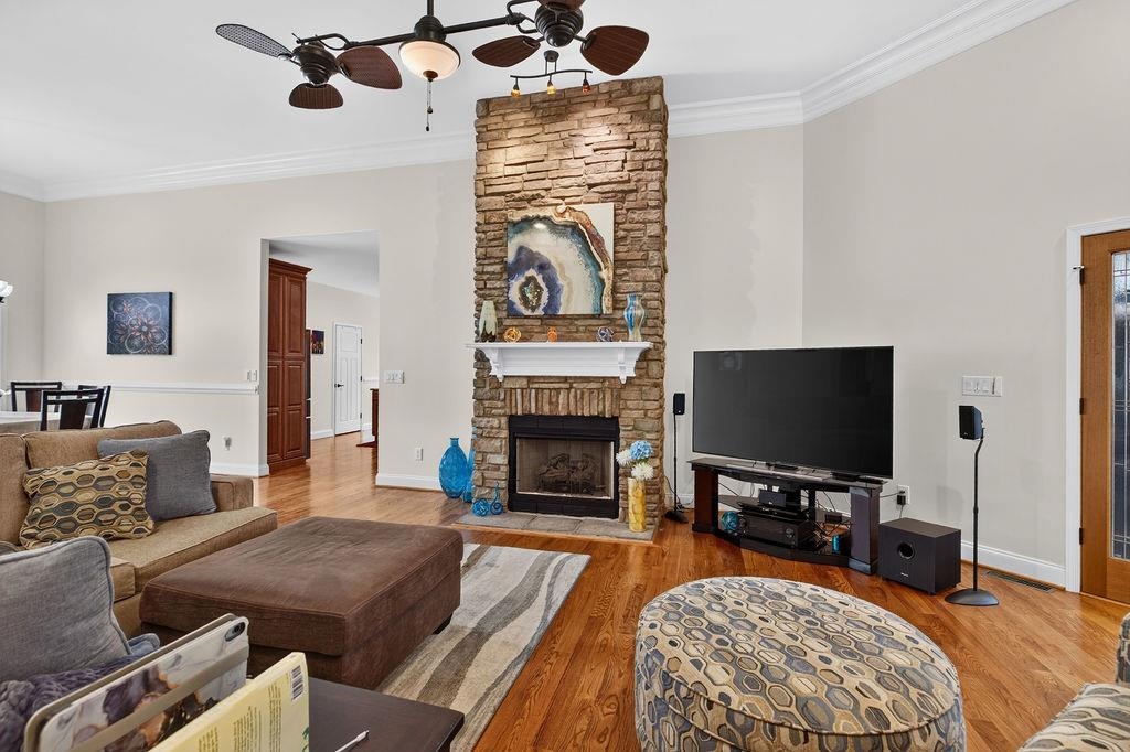 19 ASHLAR CT