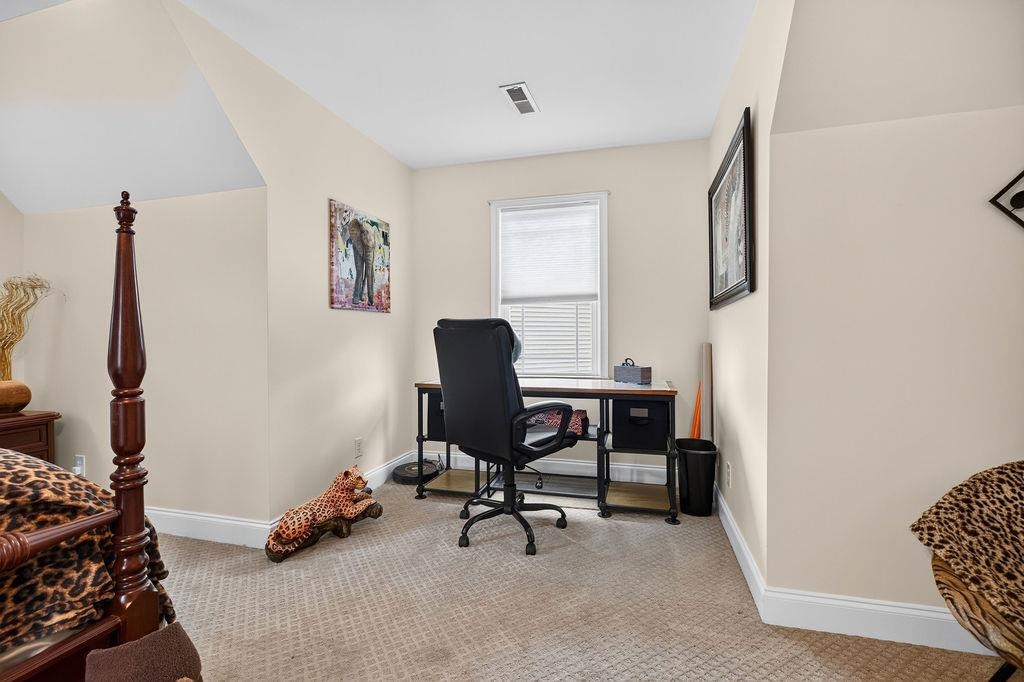 19 ASHLAR CT