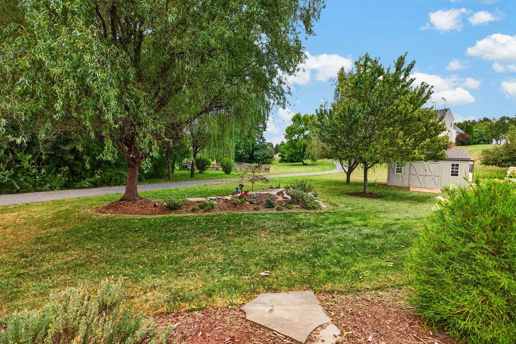 19 ASHLAR CT