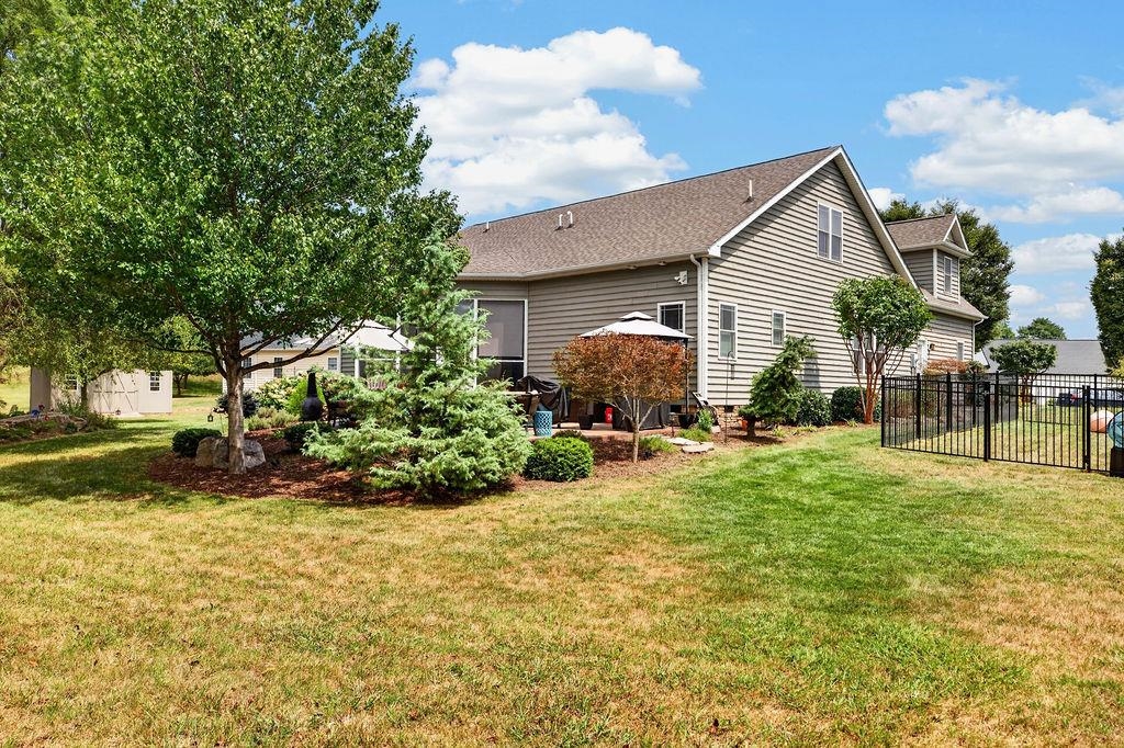 19 ASHLAR CT
