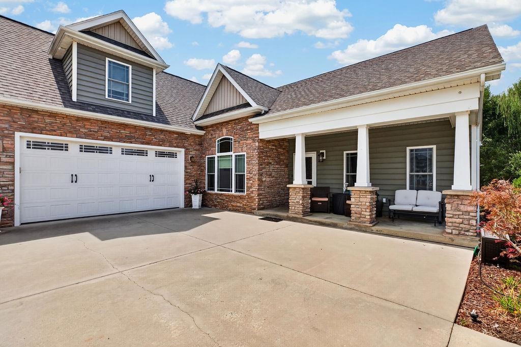 19 ASHLAR CT