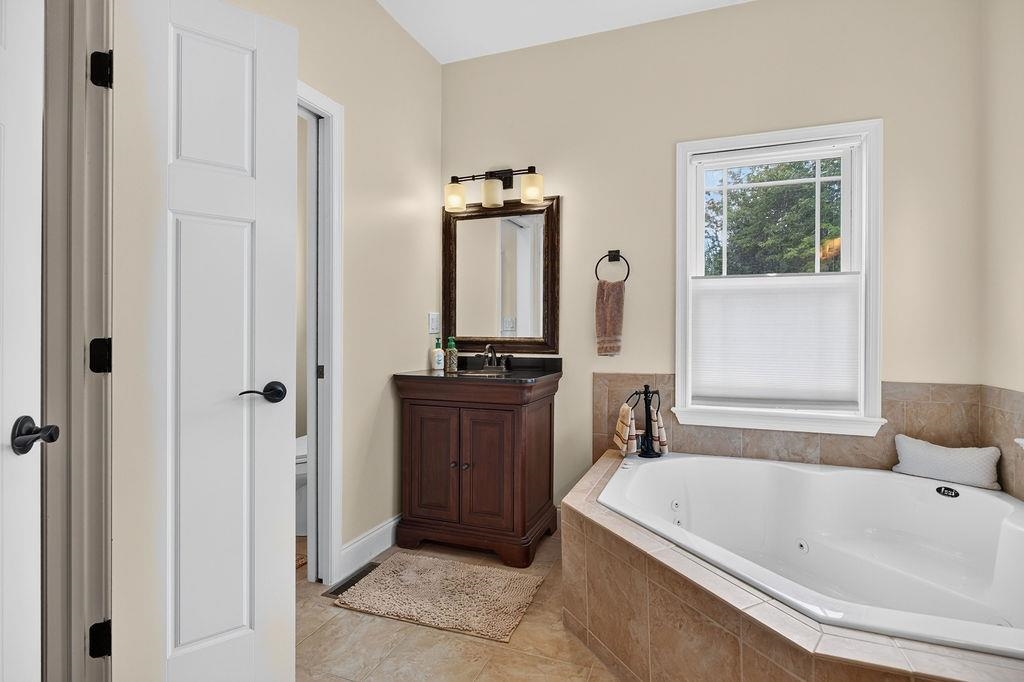 19 ASHLAR CT
